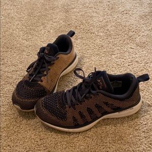 APL Techloom Pro Womens Sneakers